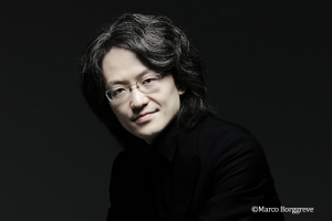 鈴木優人インタビュー「オルガンの音を全身で浴びにきてください」